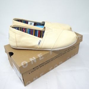Toms Classic Natural Canvas Loafers Wide
